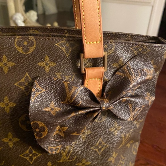Louis Vuitton tote - Picture 2 of 16